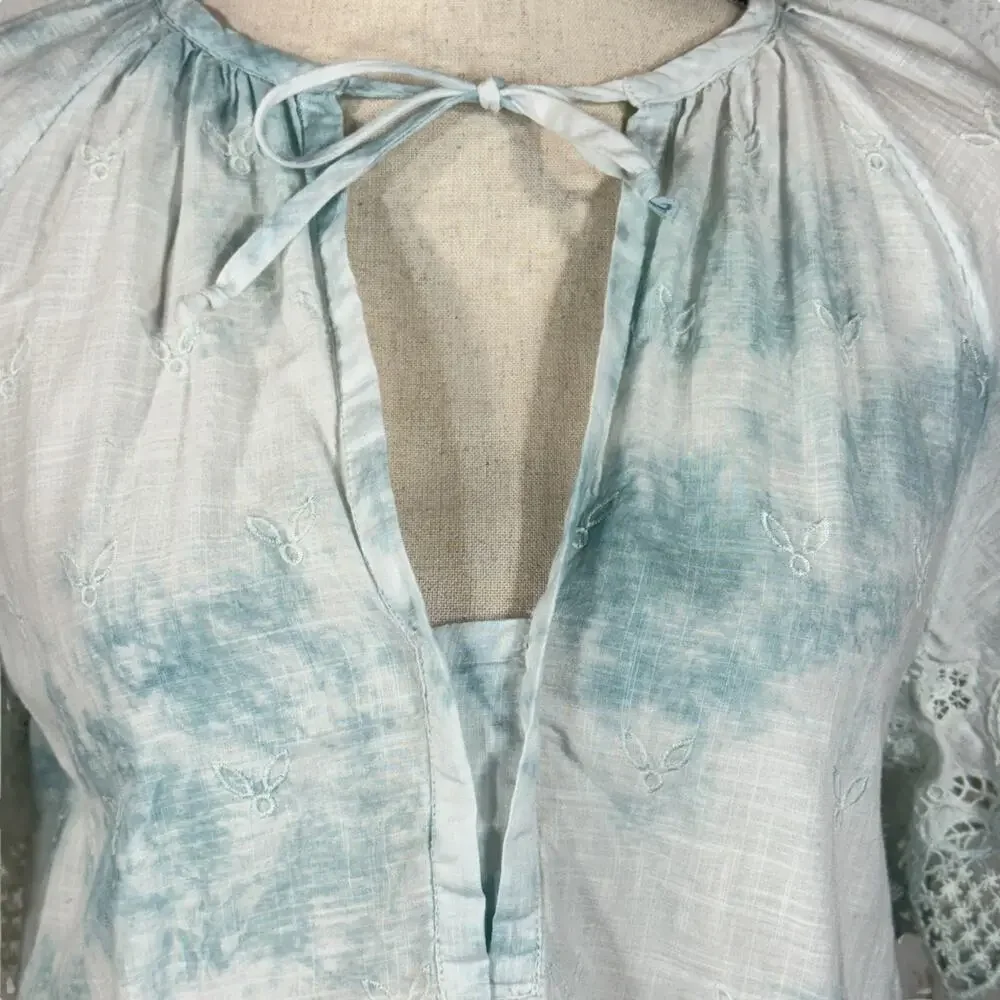 Anthropologie X-Small Top Tie-Dye Floral Embroidered Keyhole V-Neck Eyelet Lace